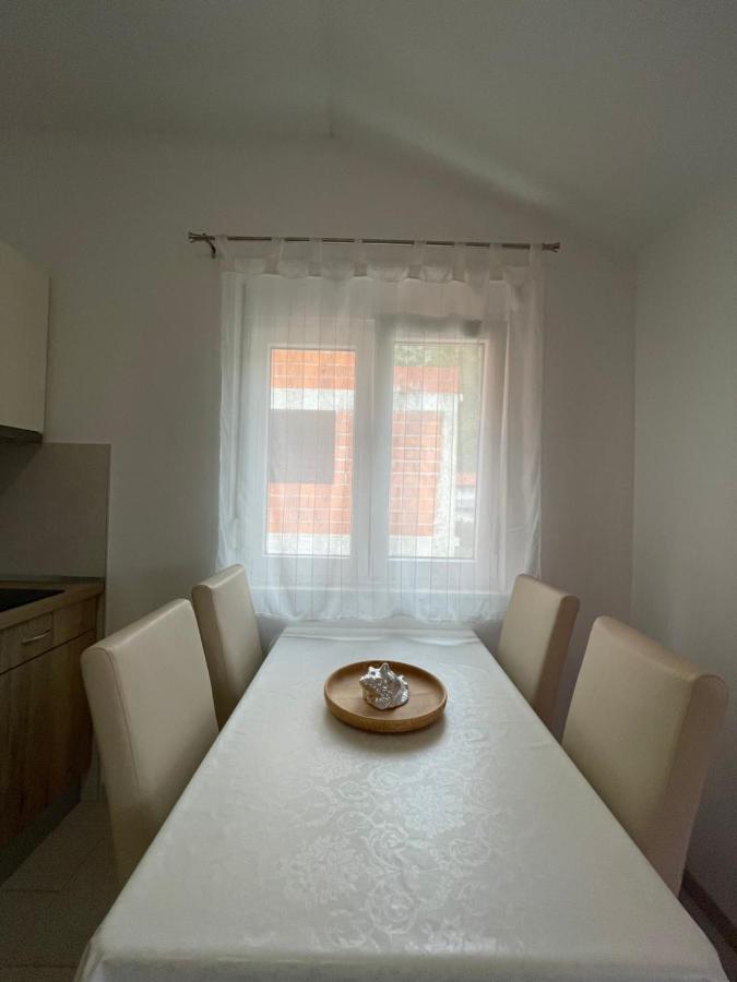Apartmani Lela Duba Eksteriør bilde
